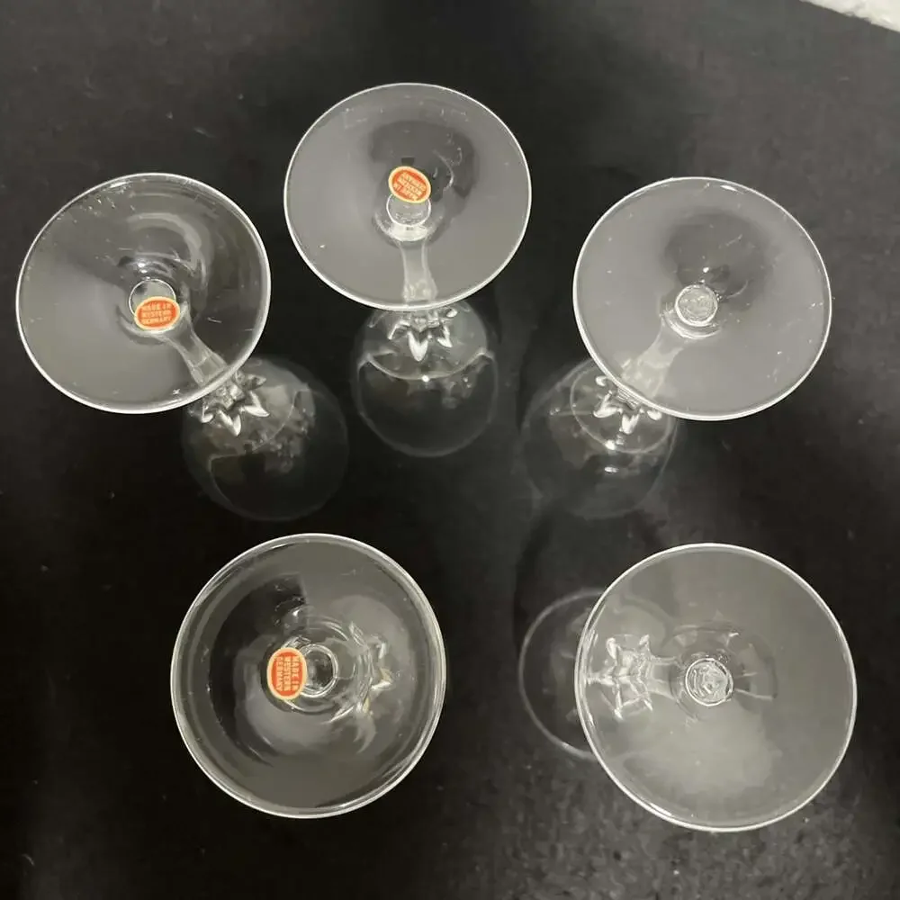 Jolie Crystal Wine Glasses Plain 7.5” Tall 3.25” Volume 2.5” Width